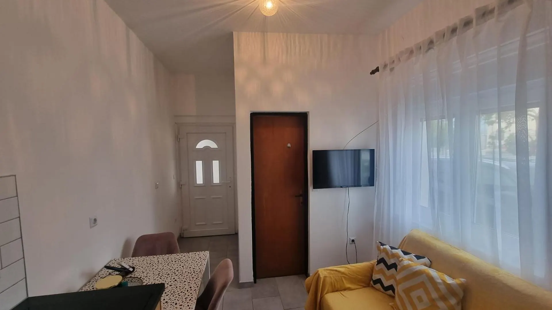 Apartment Apartmani Delminium Vir Croatia
