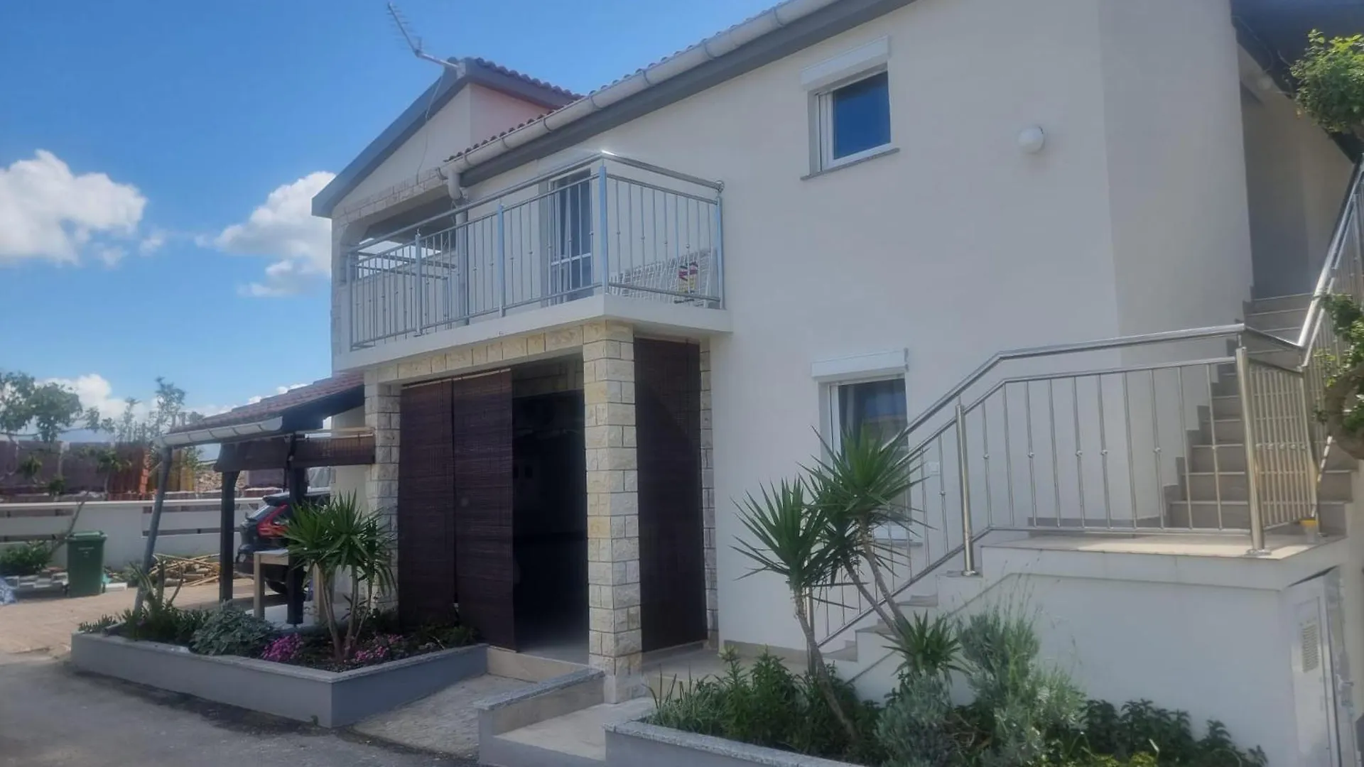 Apartmani Delminium Vir Apartment