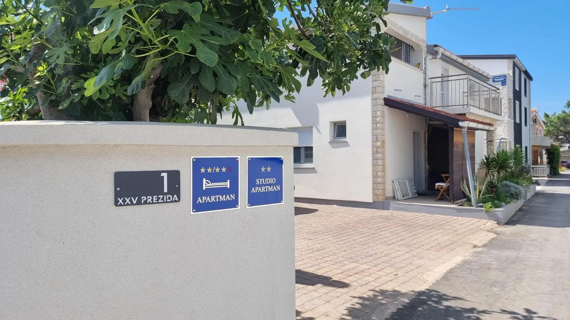 Apartmani Delminium Vir Apartment
