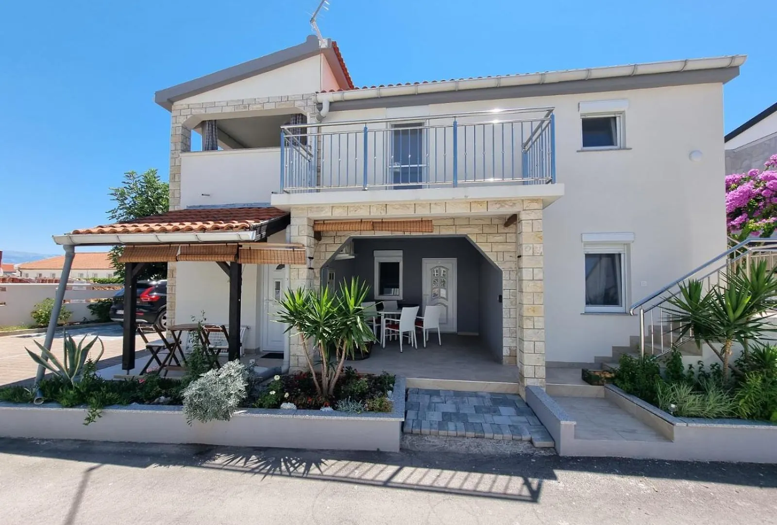 Apartmani Delminium Vir